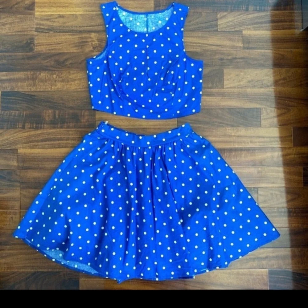 Bailey blue polka dot crop top and skirt - Picture 6 of 9